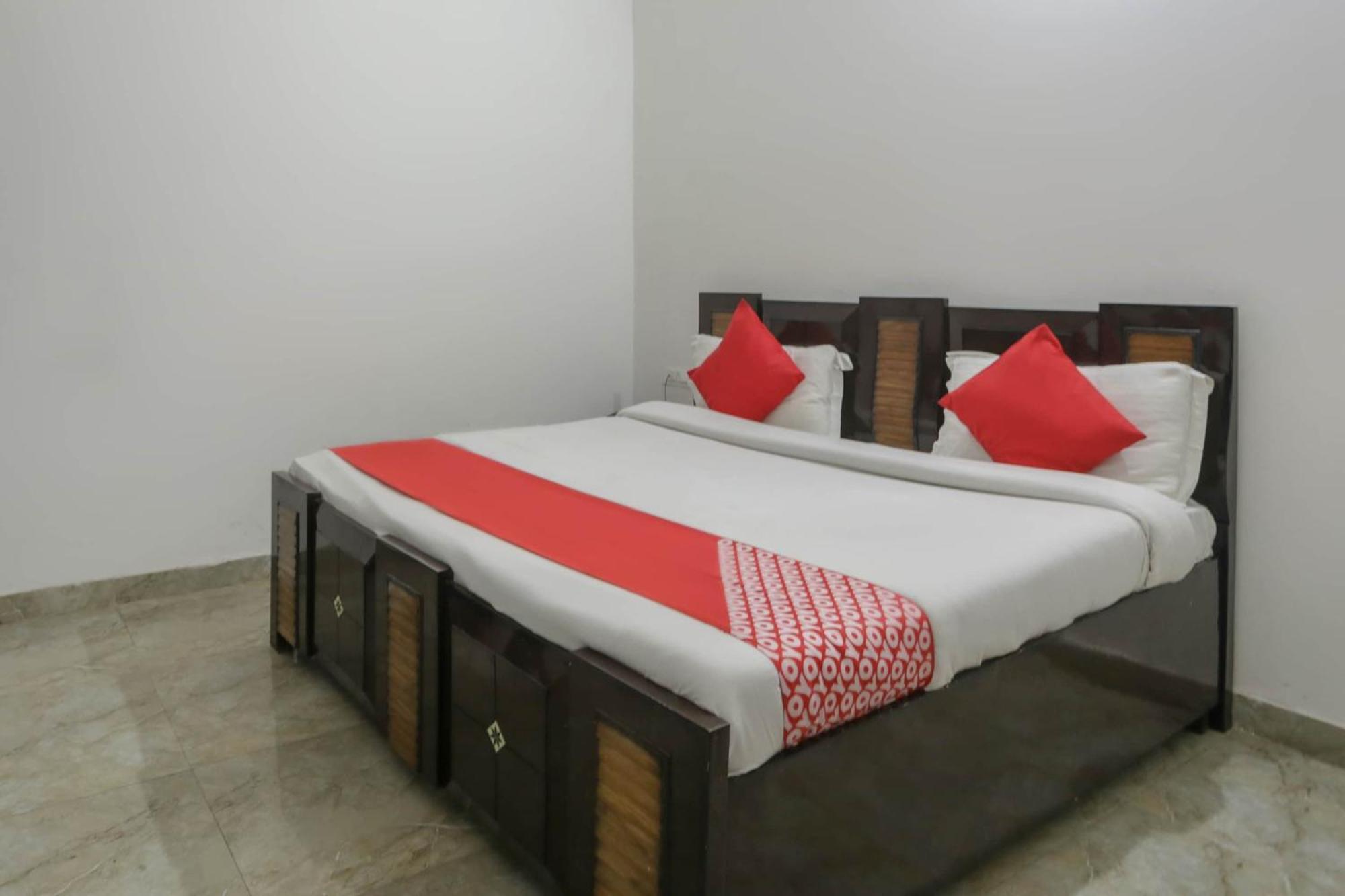 Hotel O Aarush Jhajhar Exterior photo